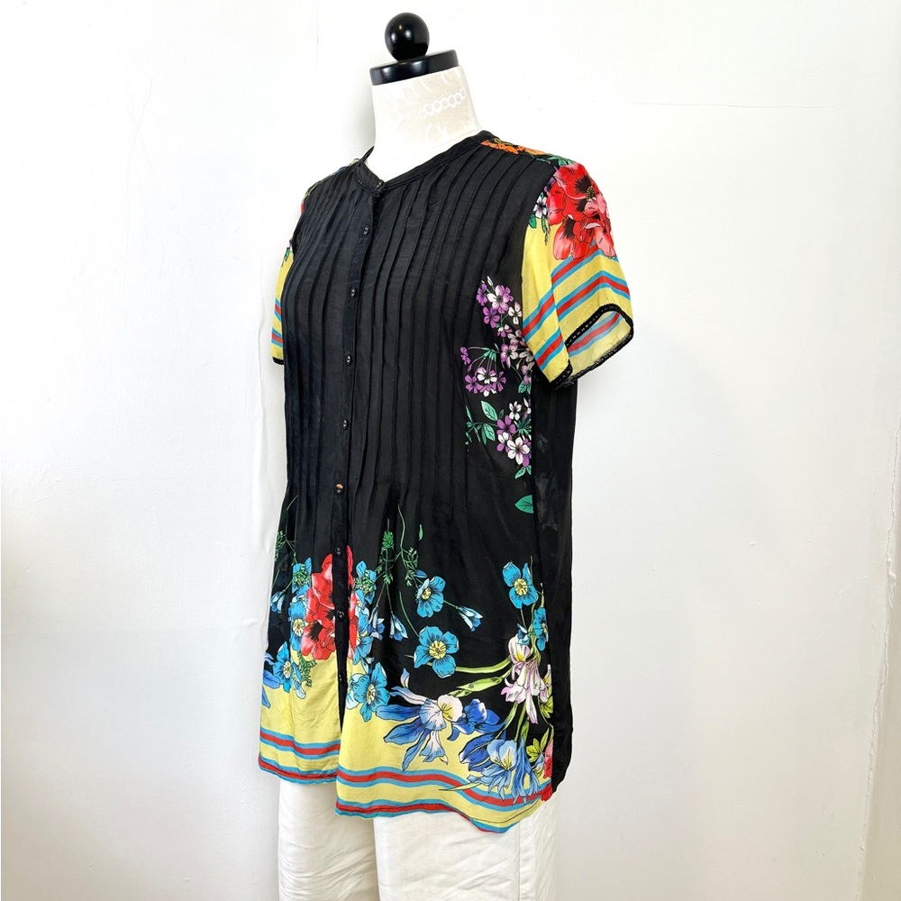 Johnny Was long black floral button up blouse short sleeve size medium